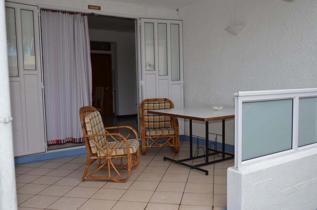 Les Gentilhommieres Guest House トゥル・オ・ビッシュ エクステリア 写真